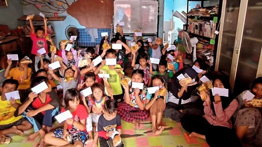 Cerita Ferry Shofiana, Penyuluh Agama yang Mendidik Anak-Anak Pemulung di Kolong Jalan Tol